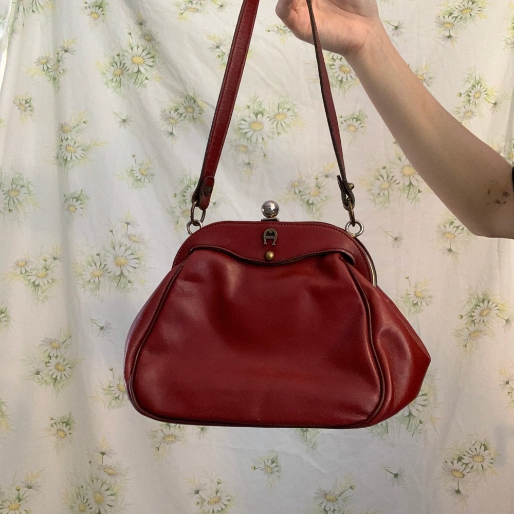 Meet your Posher, Elli